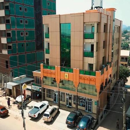 New Heaven Hotel Yaoundé エクステリア 写真