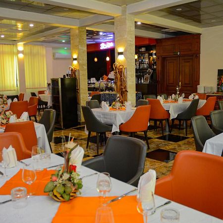 New Heaven Hotel Yaoundé エクステリア 写真
