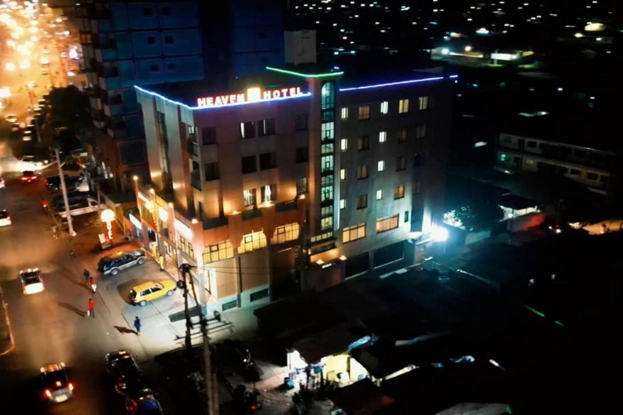 New Heaven Hotel Yaoundé エクステリア 写真
