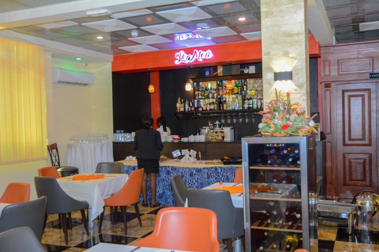 New Heaven Hotel Yaoundé エクステリア 写真