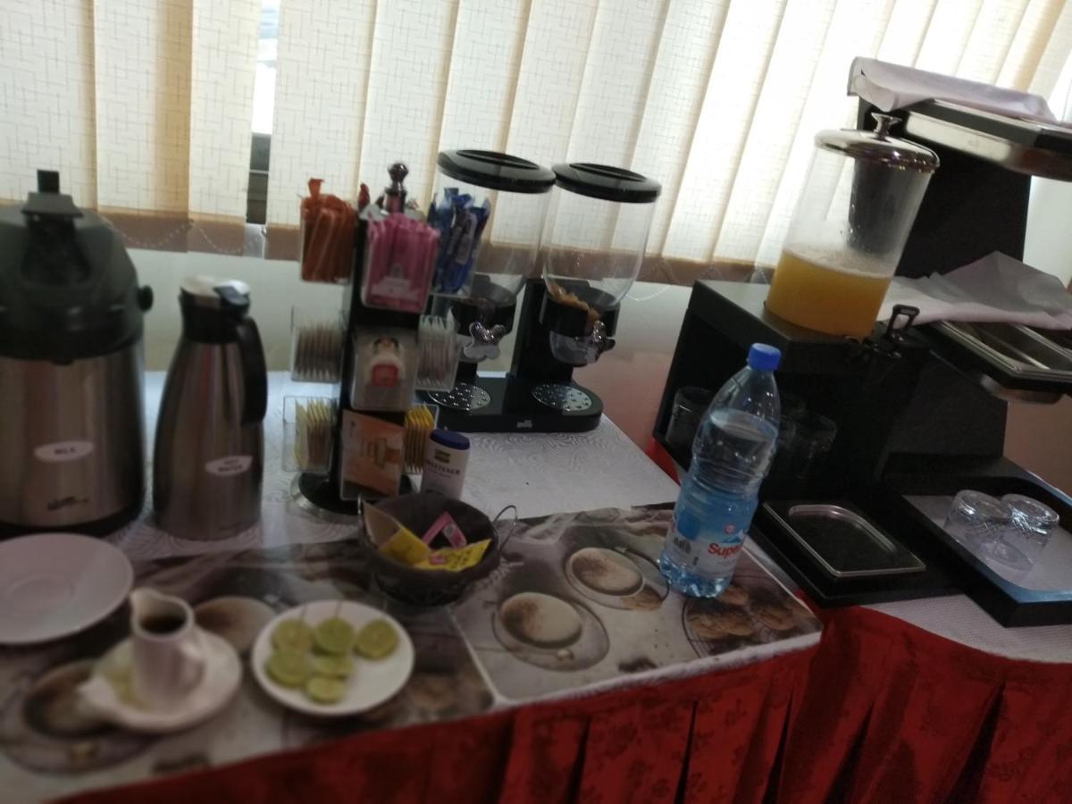 New Heaven Hotel Yaoundé エクステリア 写真