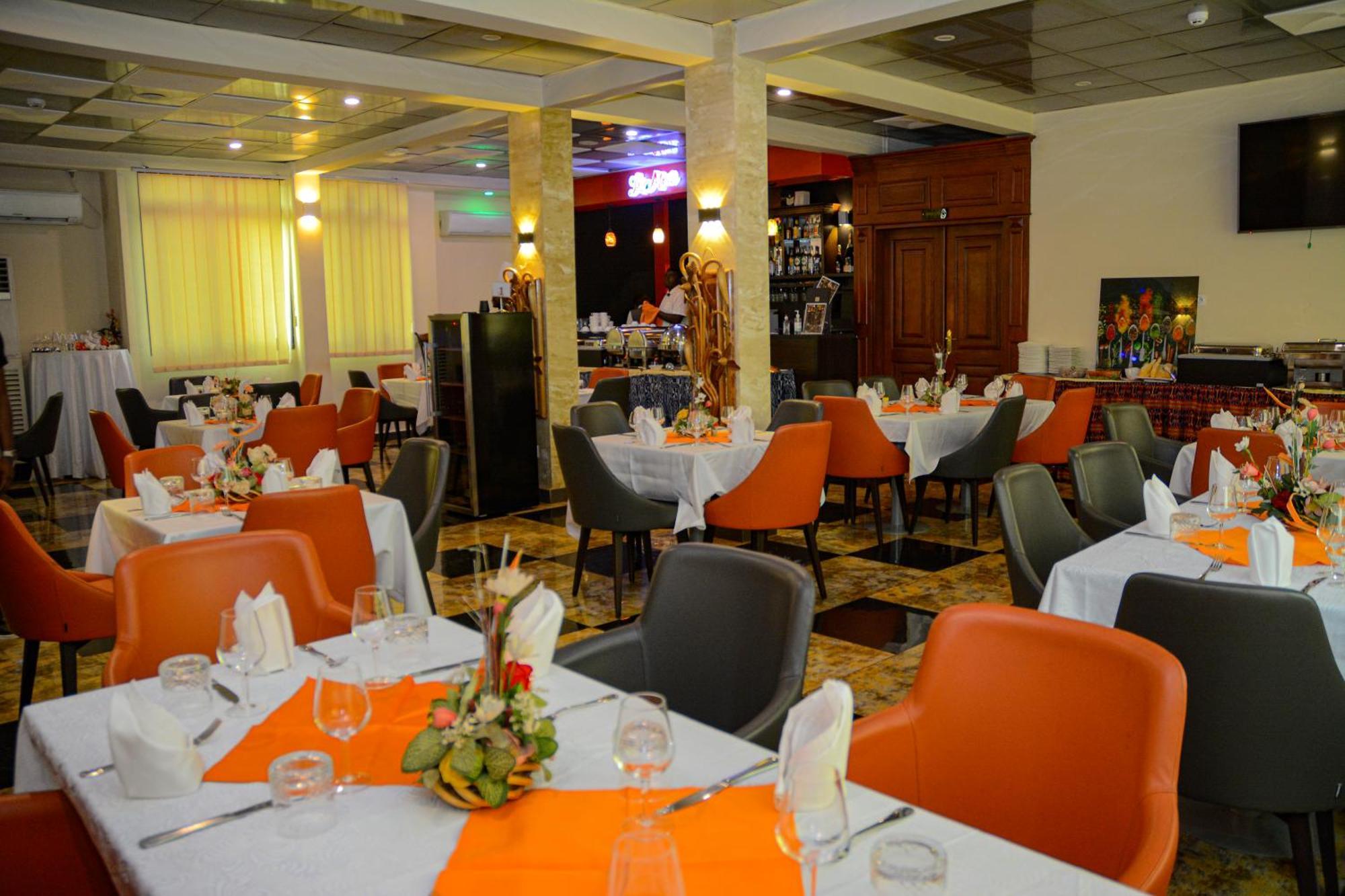New Heaven Hotel Yaoundé エクステリア 写真